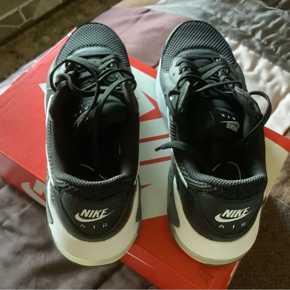 NIKE Womens WEARALLDAY Size 6.5 - Picture 6 of 6